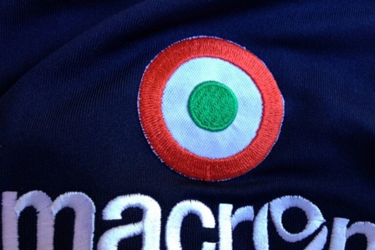 presentata la seconda maglia del napoli 2013