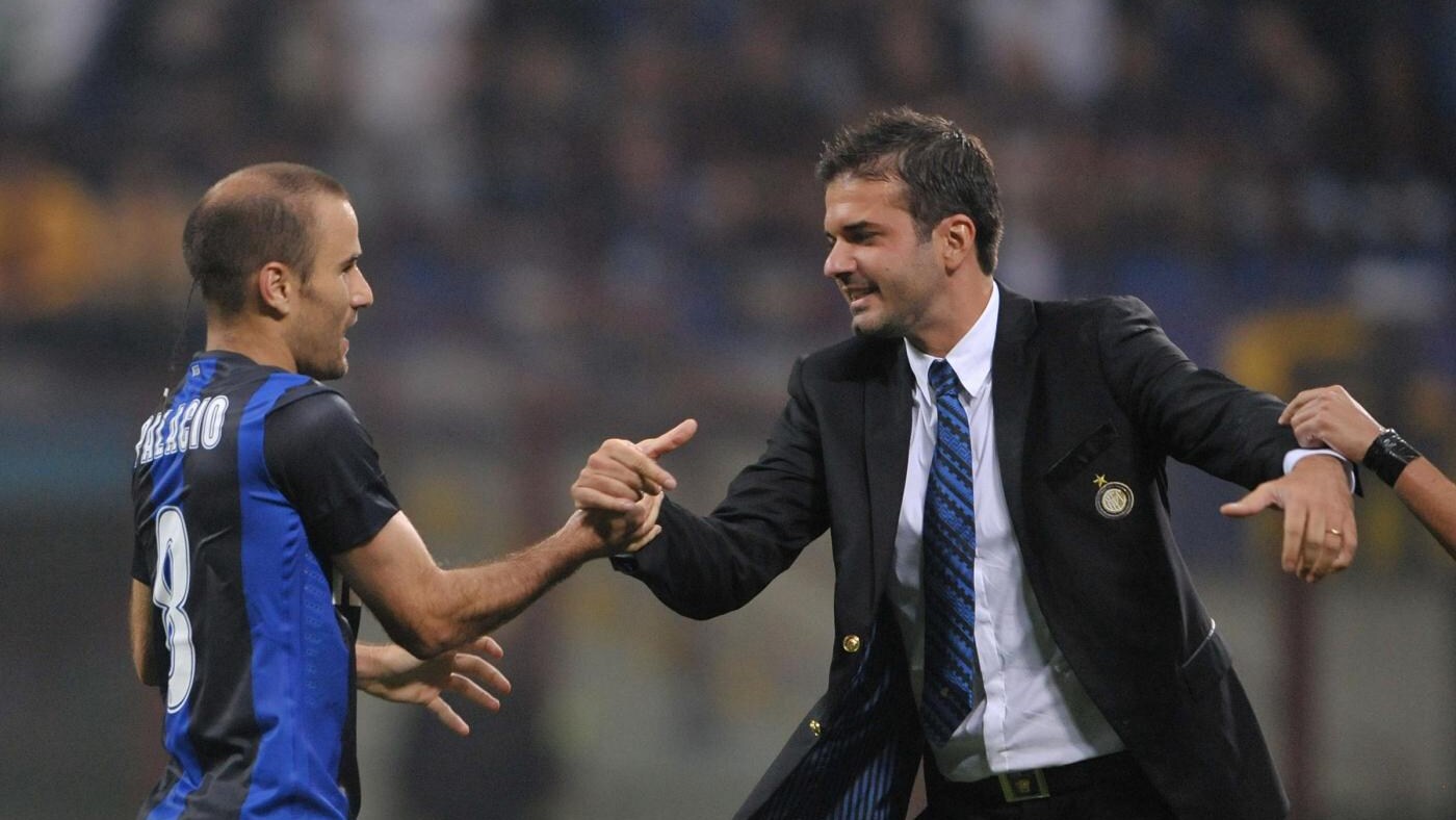 La squadra di Stramaccioni soffre tanto, ma si qualifica per l'Europa League 2012/2013. Nel primo tempo Castellazzi viene espulso, Stanciu segna dagli undici metri. Nella ripresa Palacio pareggia, Varela riapre l'incontro. Guarin pareggia al 92'.