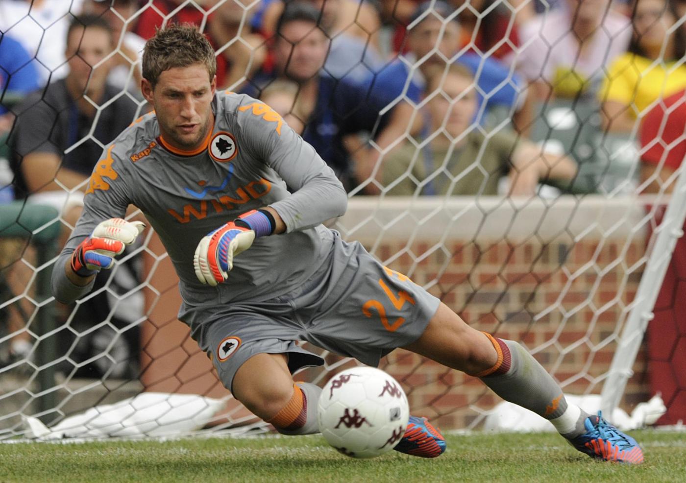 tottenham sul portiere della roma