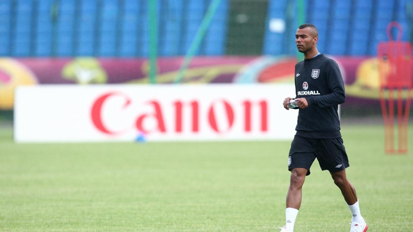 Il calciomercato del Psg è sempre in movimento. Ashley Cole che non rinnoverà il contratto il Chelsea potrebbe tornare alla corte di Ancelotti.