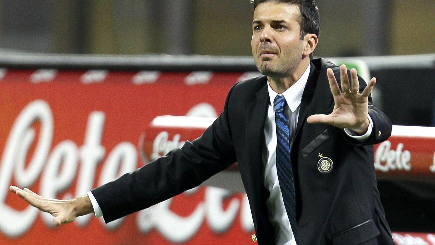 Probabili Formazioni. Nell'Inter Sneijder giocherà dietro a Milito e Cassano. I tre centrali di centrocampo saranno Gargano, Pereira e Guarin. Cosmi deve scegliere tra Rosina, Valiani e D'Agostino.
