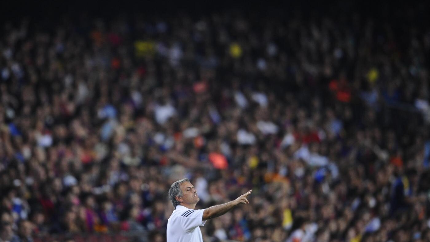 Inizio di Liga disastroso per il Real Madrid. I campioni in carica hanno perso due delle quattro partite giocate. Mourinho se la prende con i giocatori, che sperano nell'addio del portoghese.