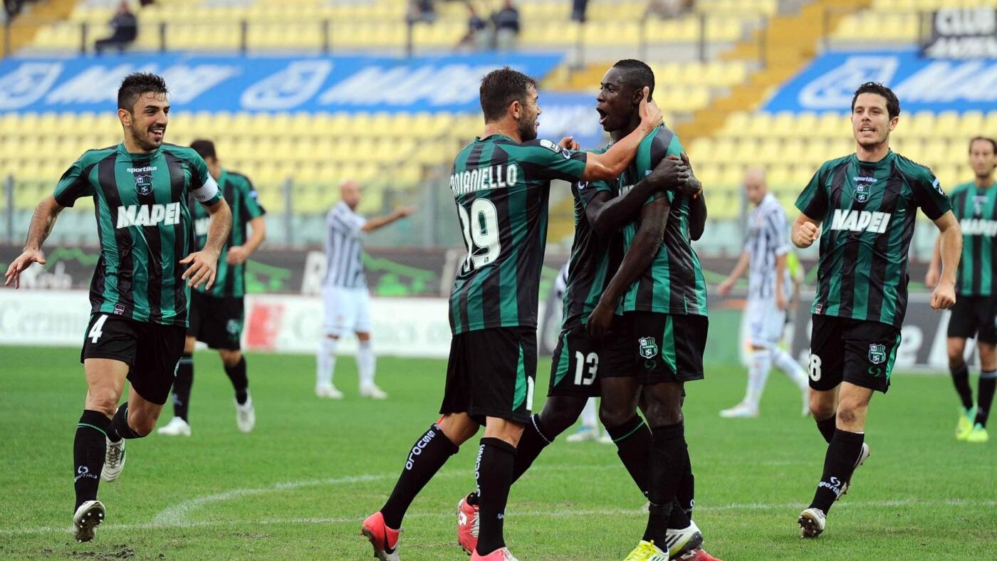 Sassuolo, Livorno e Verona tentano già la fuga. Emiliani e veneti vincono di misura rispettivamente su Ascoli e Bari. Gli amaranto espugnano Crotone. Gol decisivo di Siligardi, capocannoniere della Serie B. Primo successo per la Juve Stabia.