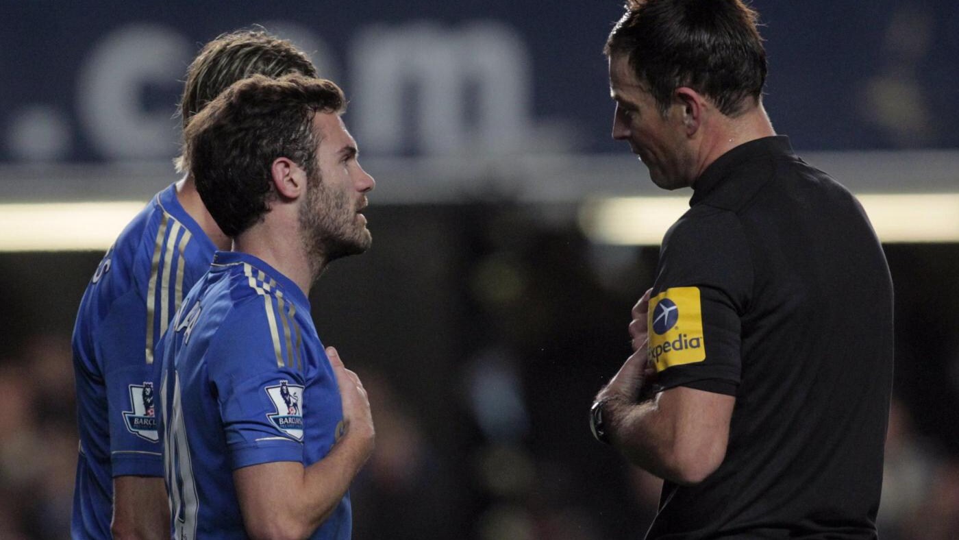 Mark Clattenburg, che con una pessima direzione arbitrale ha tagliato le gambe ai 'Blues', è indigato da Scotland Yard, perchè avrebbe usato parole razziste nei confronti di Mata e Mikel.