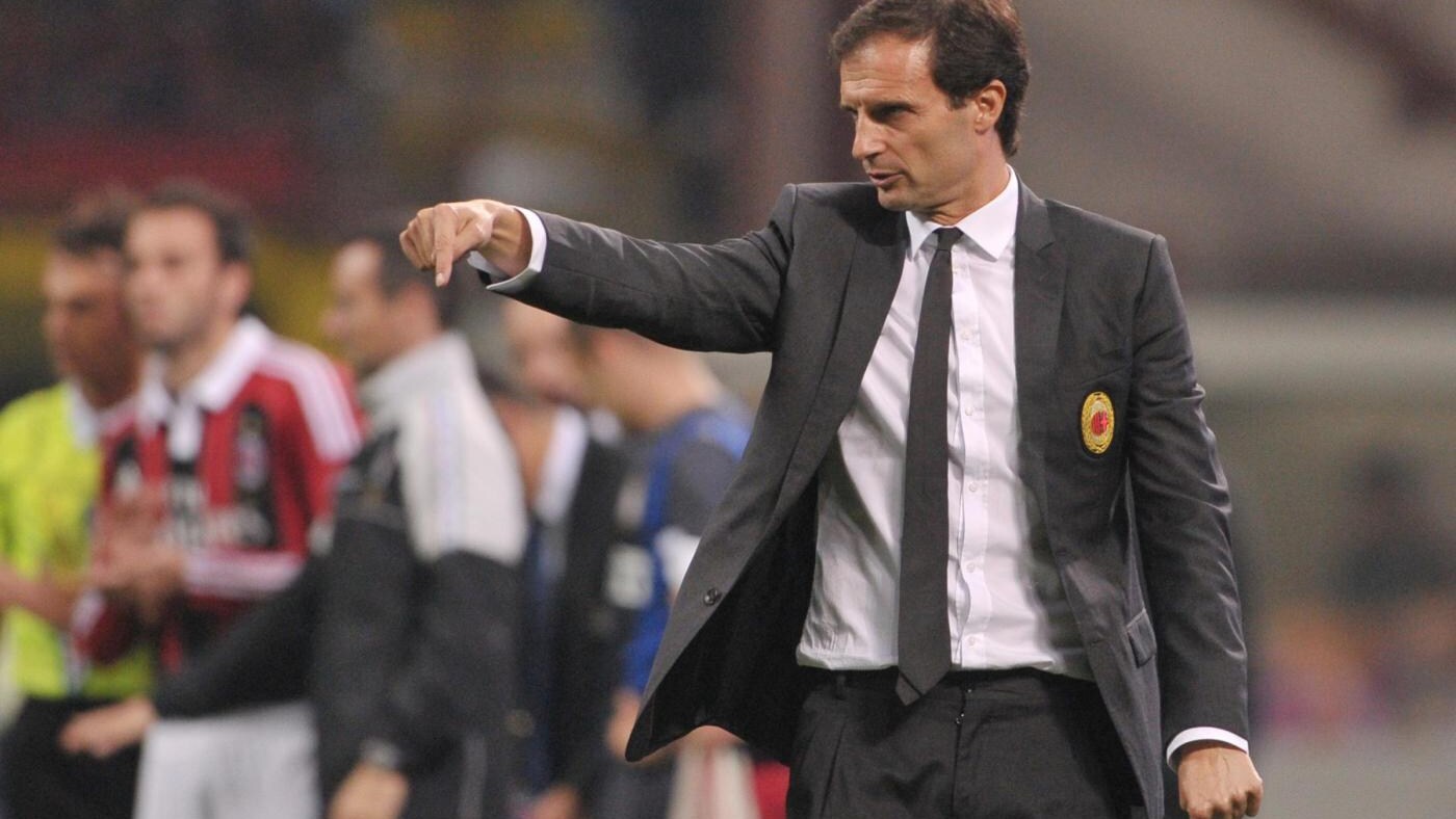 Petkovic non ha convocato l'infortunato Ederson. Alle spalle di Klose agiranno Hernanes, Candreva e Mauri. Allegri ha a disposizione Pato, il brasiliano entrerà probabilmente nella ripresa.