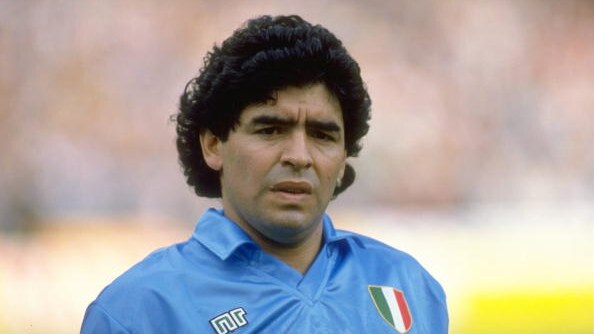 maradona sogna di allenare il napoli