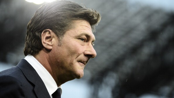 Walter Mazzarri sulla panchina del Napoli al San Paolo