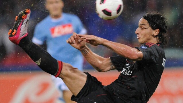 la rovesciata di Ibrahimovic a Napoli