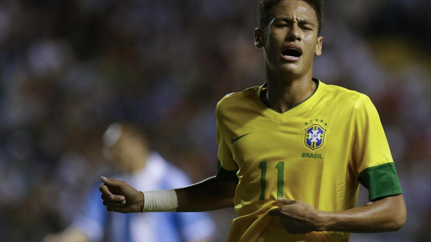 secondo cruyff il barcellona non deve prendere neymar