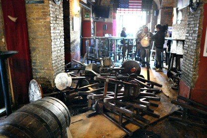 il locale devastato