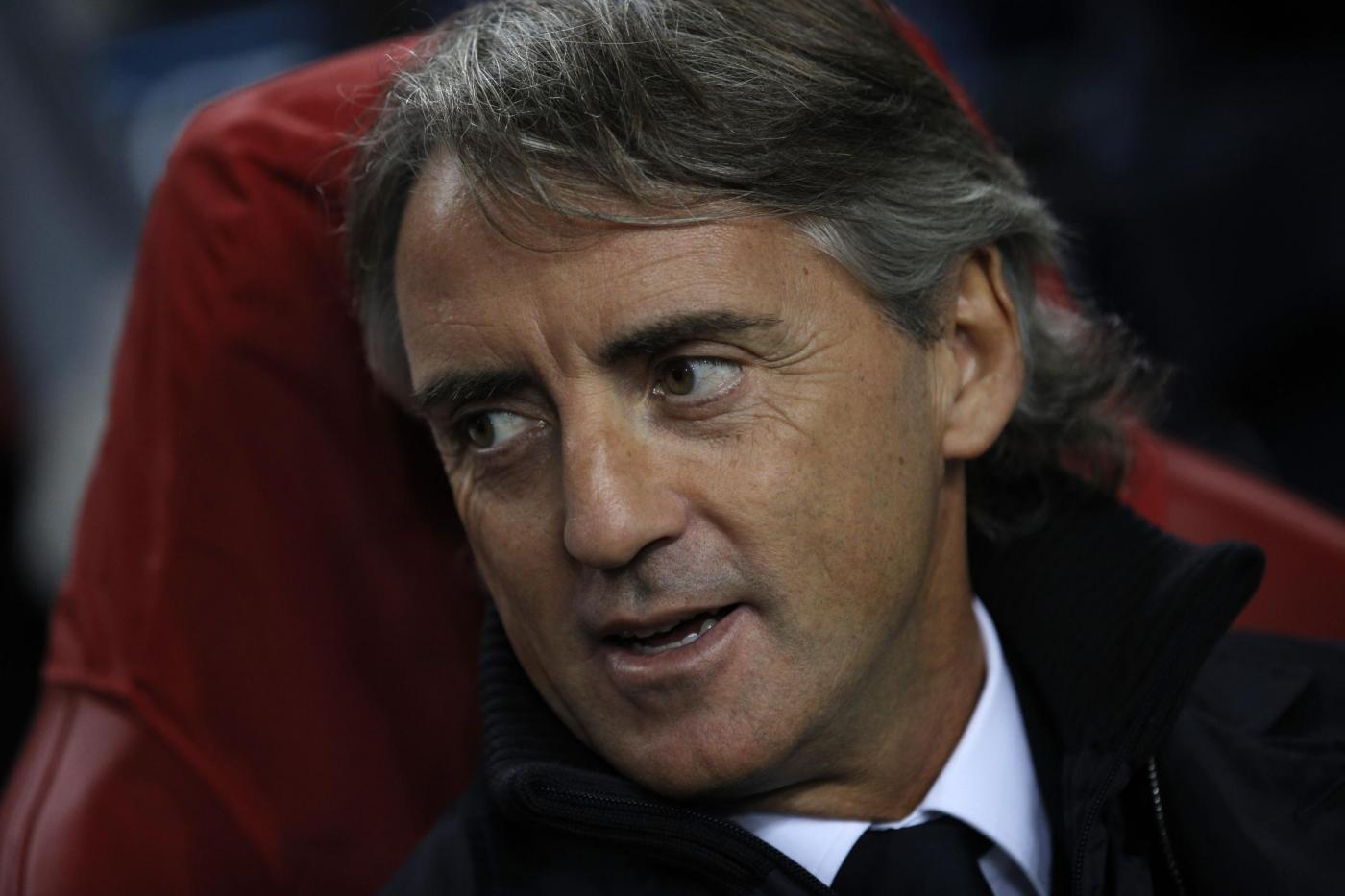 L'allenatore del Manchester City si è presentato in conferenza stampa con la maschera di David Platt sul volto.