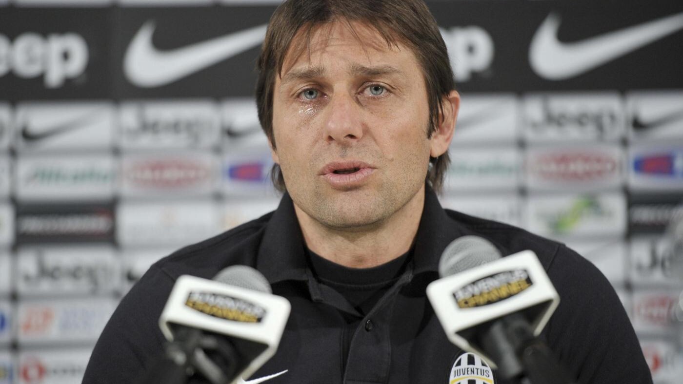 "C'è il rischio di pensare alle vacanze, in settimana siamo stati elogiati da tutti, c'è il pericolo di un appagamento, di affrontare il Cagliari con presunzione e pensando alla valigia più che al campo. Io farò il mio e mi aspetto una risposta importante dalla squadra. E' in questi momenti che voglio risposte, da questo punto di vista la squadra mi ha sempre sorpreso in positivo. Non accorcerò i giorni di vacanza in caso di risultato non positivo: non c'è bisogno, abbiamo la maturità necessaria per affrontare la partita al meglio. I numeri parlano chiaro: abbiamo più punti dell'anno scorso, viaggiamo a velocità straordinarie".