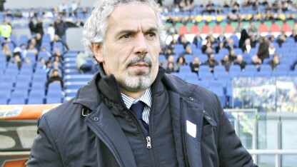 il tecnico del parma in campo