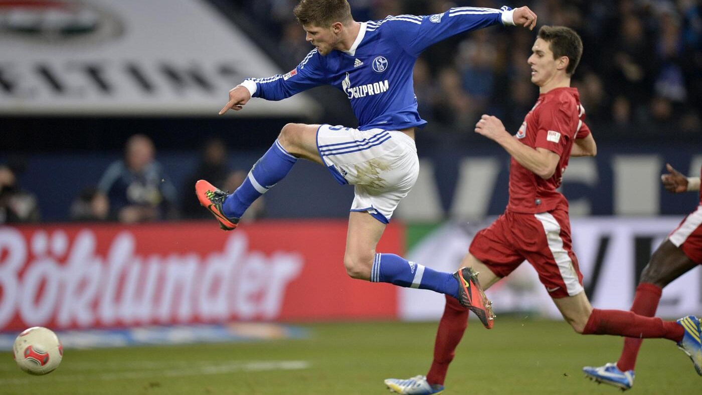 l'olandese ha rinnovato fino al 2015 con lo schalke