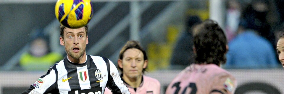 claudio marchisio in azione con la juve