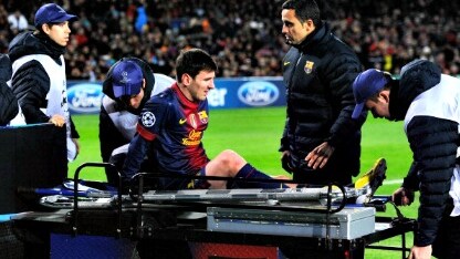 messi infortunato al ginocchio