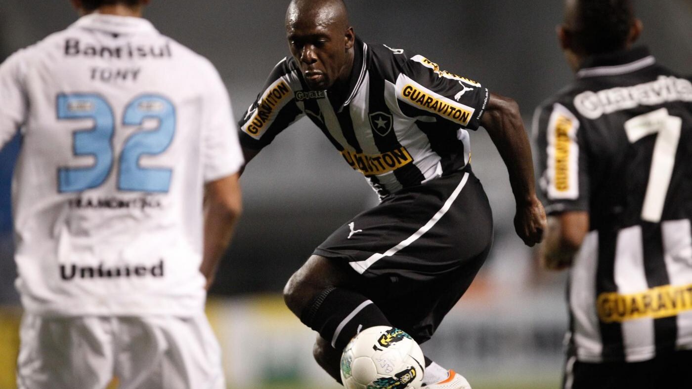 Clarence Seedorf è tornato a Milanello