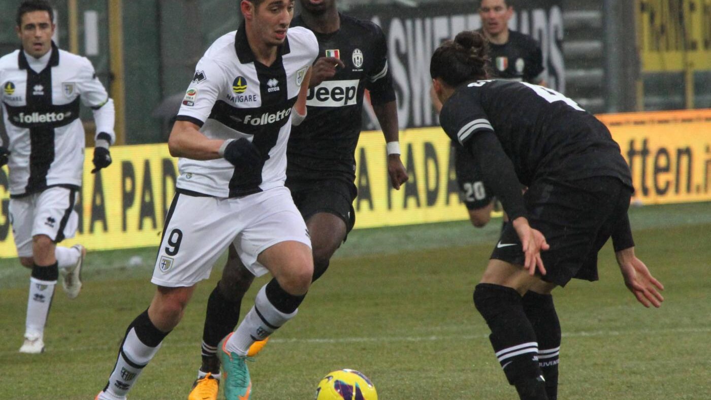 L'attaccante francese del Parma, che piace anche a Juventus e Arsenal, la prossima stagione potrebbe giocare accanto ad El Shaarawy.