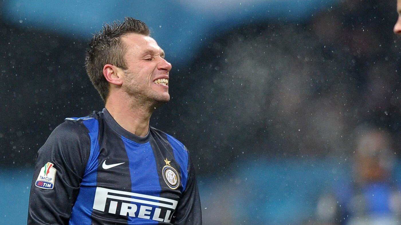 Infortunio per Cassano, rischia di saltare Roma-Inter