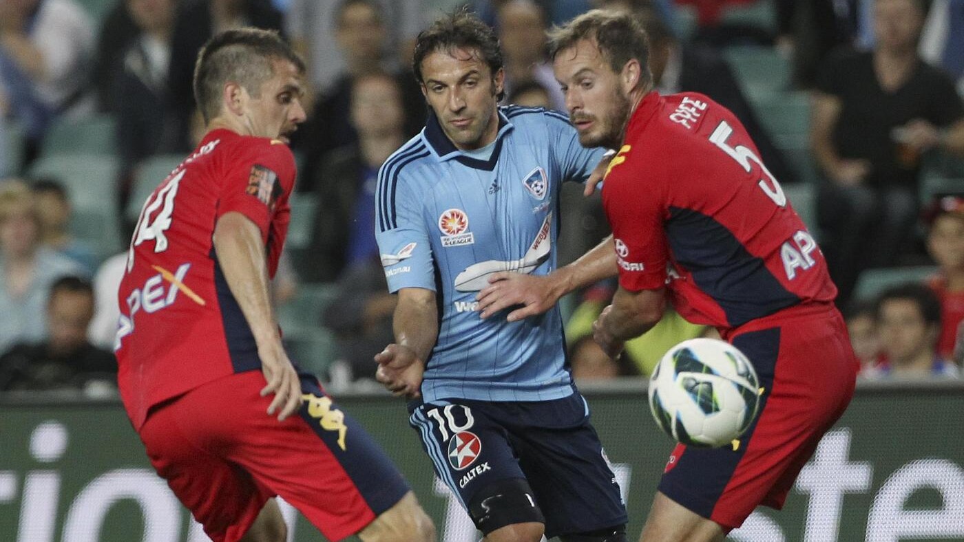 I dirigenti del Sydney Fc non vogliono rinnovare il contratto ad Alessandro Del Piero. L'ex leggenda della Juventus potrebbe il prossimo anno giocare con i Los Angeles Galaxy o con lo Shanghai Shenua di Drogba.