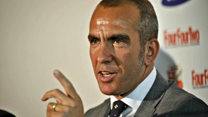 paolo di canio sulla panchina dello swindon