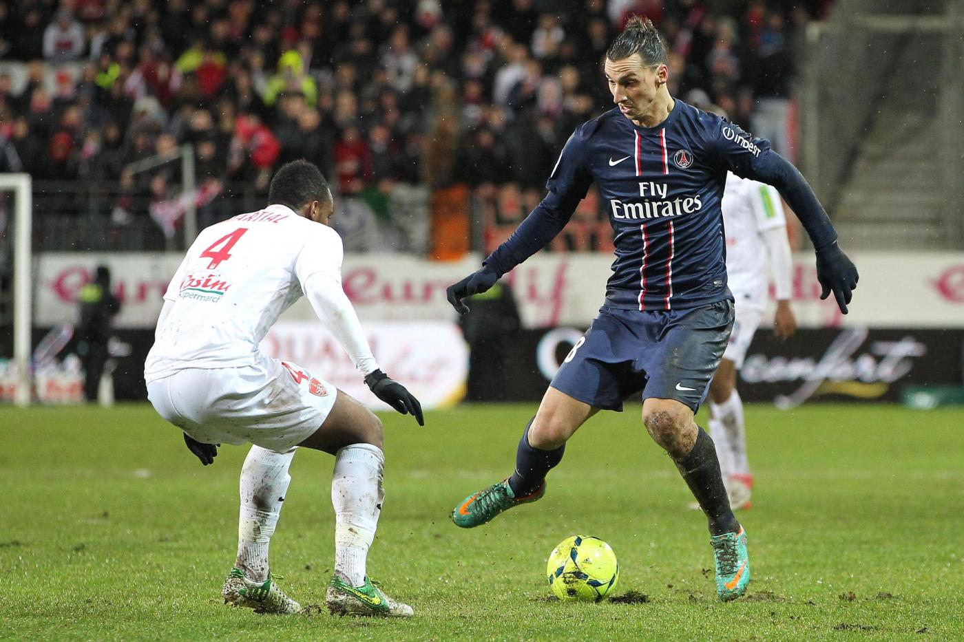 L'attaccante svedese, a Doha con il Psg, ha detto che lui e i suoi compagni vogliono fare la storia e vogliono vincere tutto.