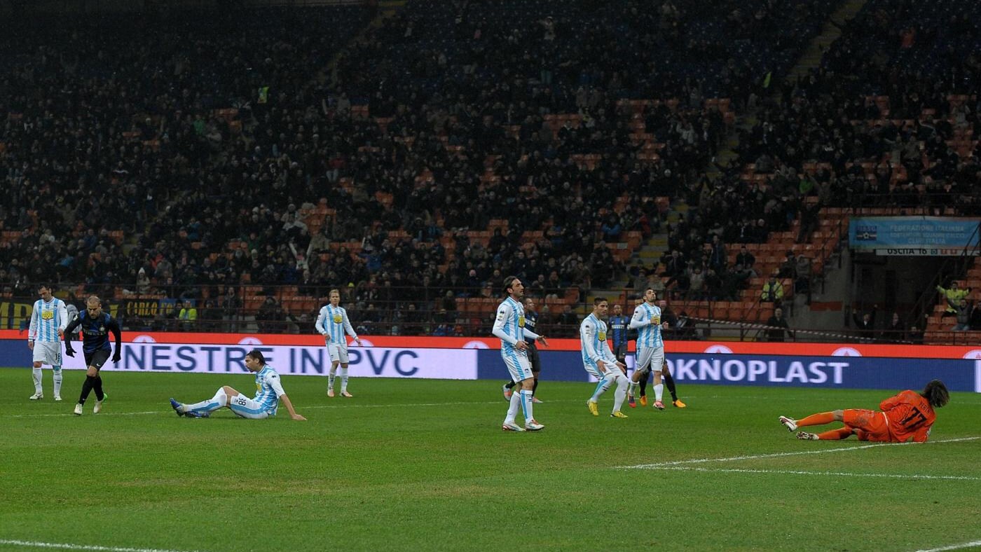 Nell'anticipo serale della 20a giornata l'Inter, con i gol di Palacio (al 30') e Guarin (54'), ha sconfitto il Pescara. Stramaccioni scavalca il Napoli ed è terzo.