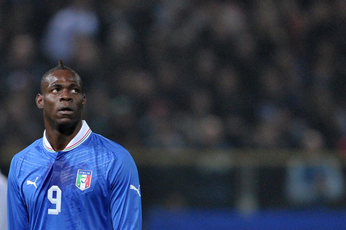 vincenzo esposito, che ha allenato balotelli nella primavera dell'inter, prende le difese dell'attaccante del manchester city
