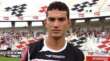 il calciatore brasiliano è morto a causa di un arresto cardiaco