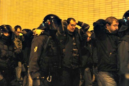 poliziotti allo stadio