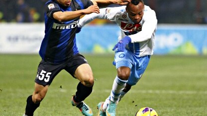 il difensore del napoli zuniga