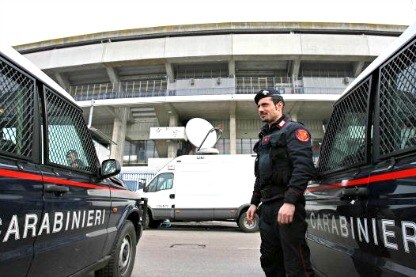 carabinieri allo stadio