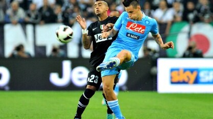 hamsik contrastato da vidal