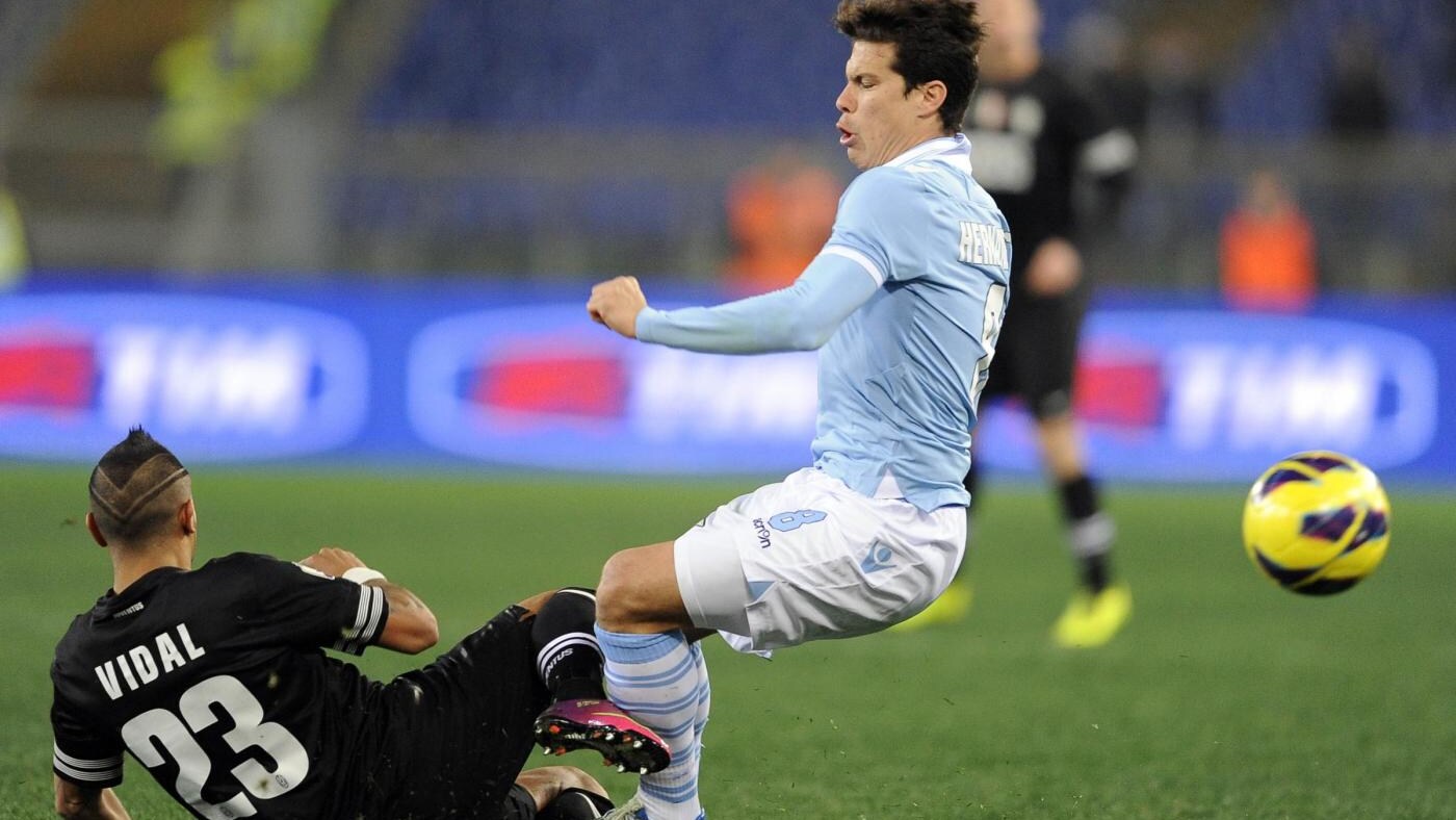 il centrocampista di petkovic starà fuori un mese