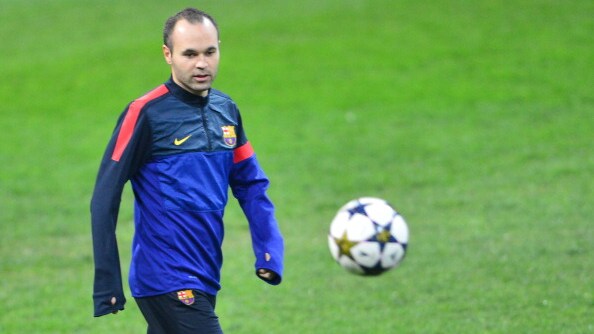 iniesta palleggia a san siro