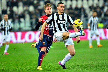 il difensore della juventus marca immobile