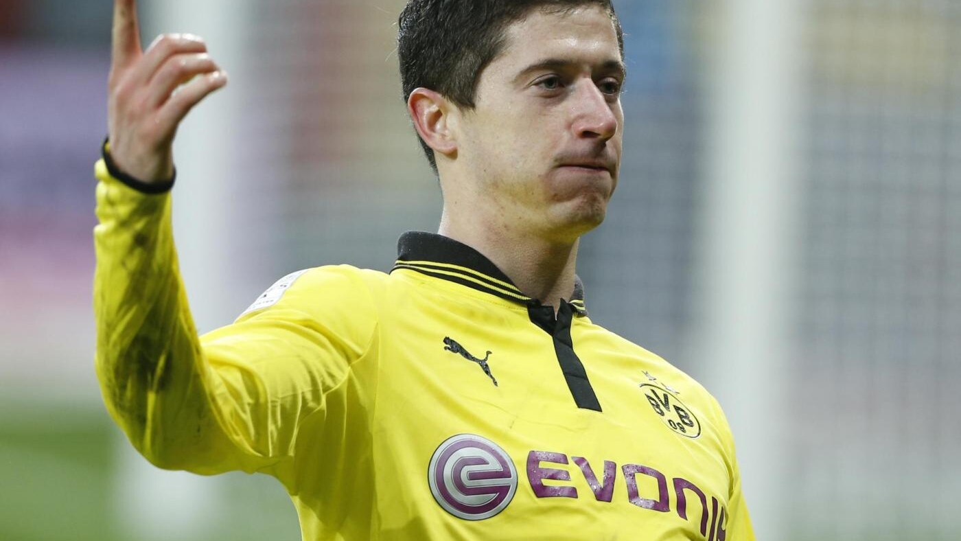 l'attaccante del borussia dortmund nel mirino di bayern e united