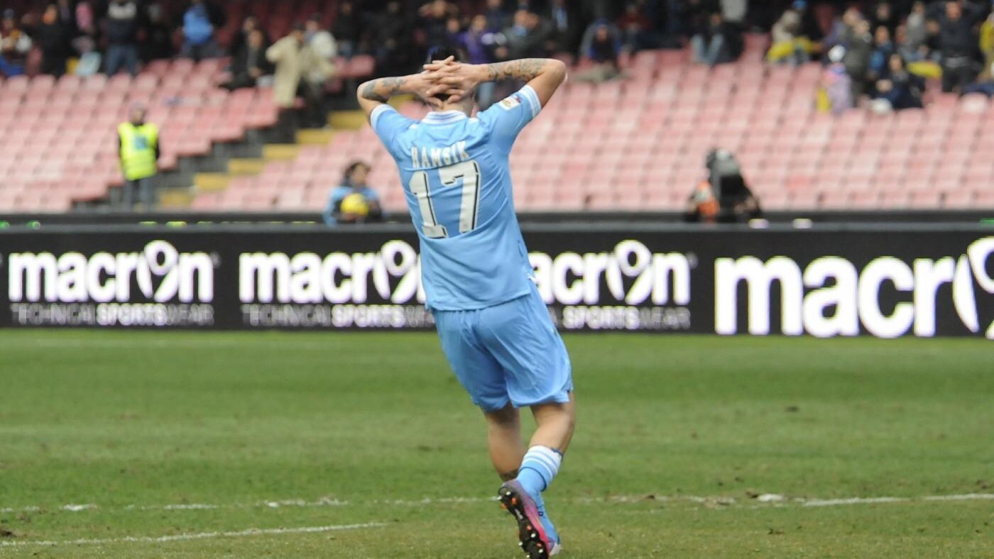 Rapina ad Hamsik: ecco i filmati, Marek colpito al volto con pugno