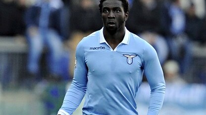 il difensore della lazio verso il napoli