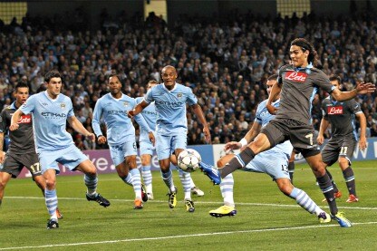 cavani nella gara di champions