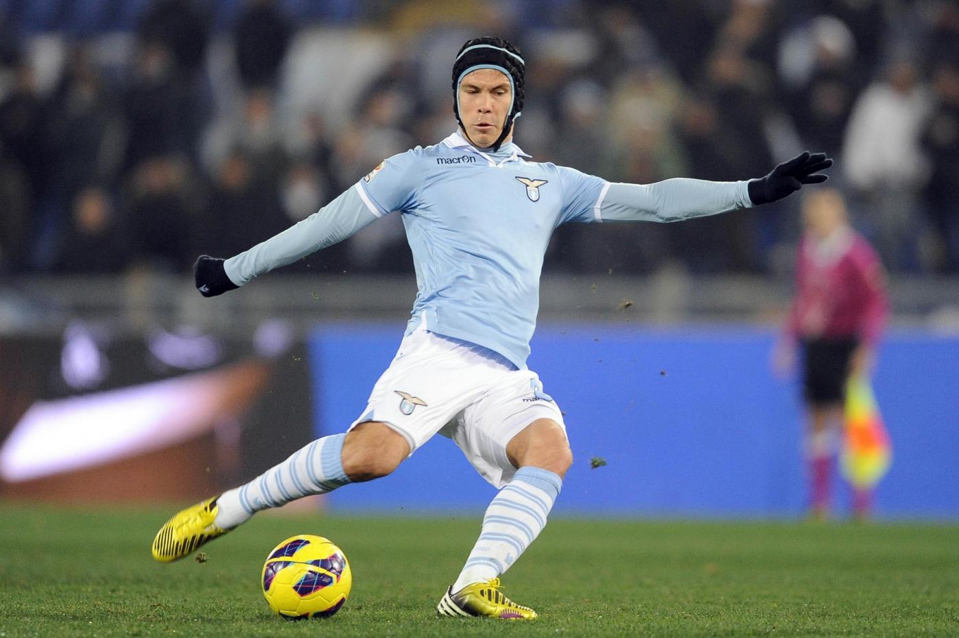 Scolari, che sfiderà gli azzurri a Ginevra il 21 marzo e la Russia di Capello il 25 marzo, ha escluso Ronaldinho.