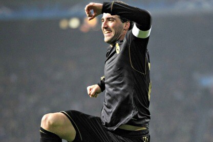 gonzalo higuain esulta