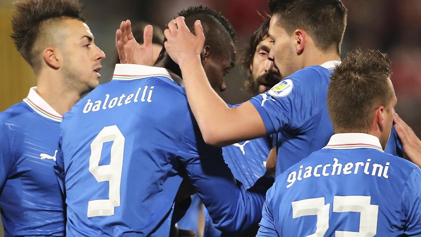 Malta - Italia 0 - 2, Balotelli (rigore) 8' e 44'. Buffon, che ha parato un rigore, è in campo per la 126esima volta con l'Italia, raggiunto Paolo Maldini. Prima della partita Morgan De Sanctis ha annunciato il suo addio alla maglia azzurra.