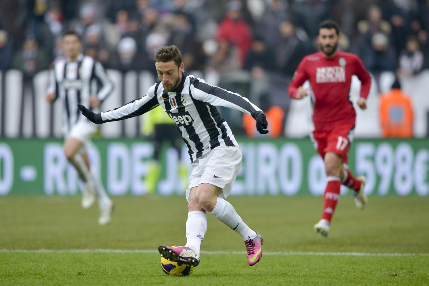 lichtsteiner vuole evitare il bayern monaco