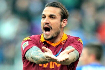 osvaldo della roma protesta