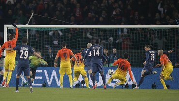 messi in dubbio, al suo posto giocherebbe fabregas