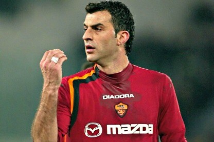 dellas con la maglia della roma