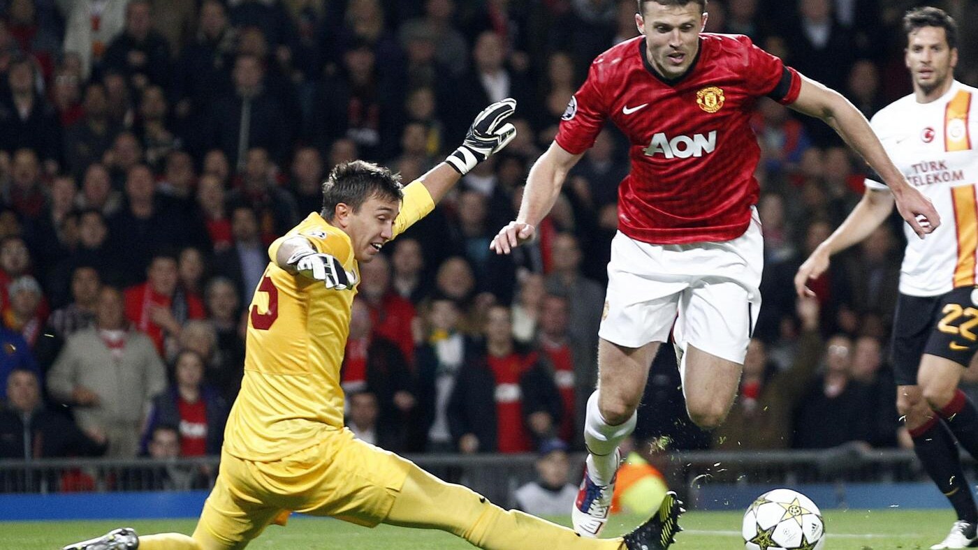 I catalani oltre al portiere del Galatasaray seguono sempre Samir Handanovic dell'Inter.