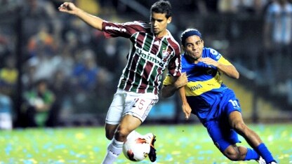 jean del fluminense in azione col boca juniors