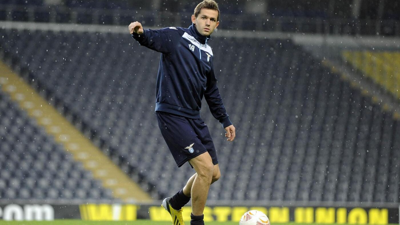 il centrocampista della Lazio fuori 2 settimane